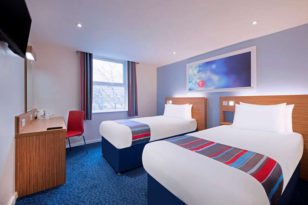 Travelodge Leicester Hinckley Road Room photo